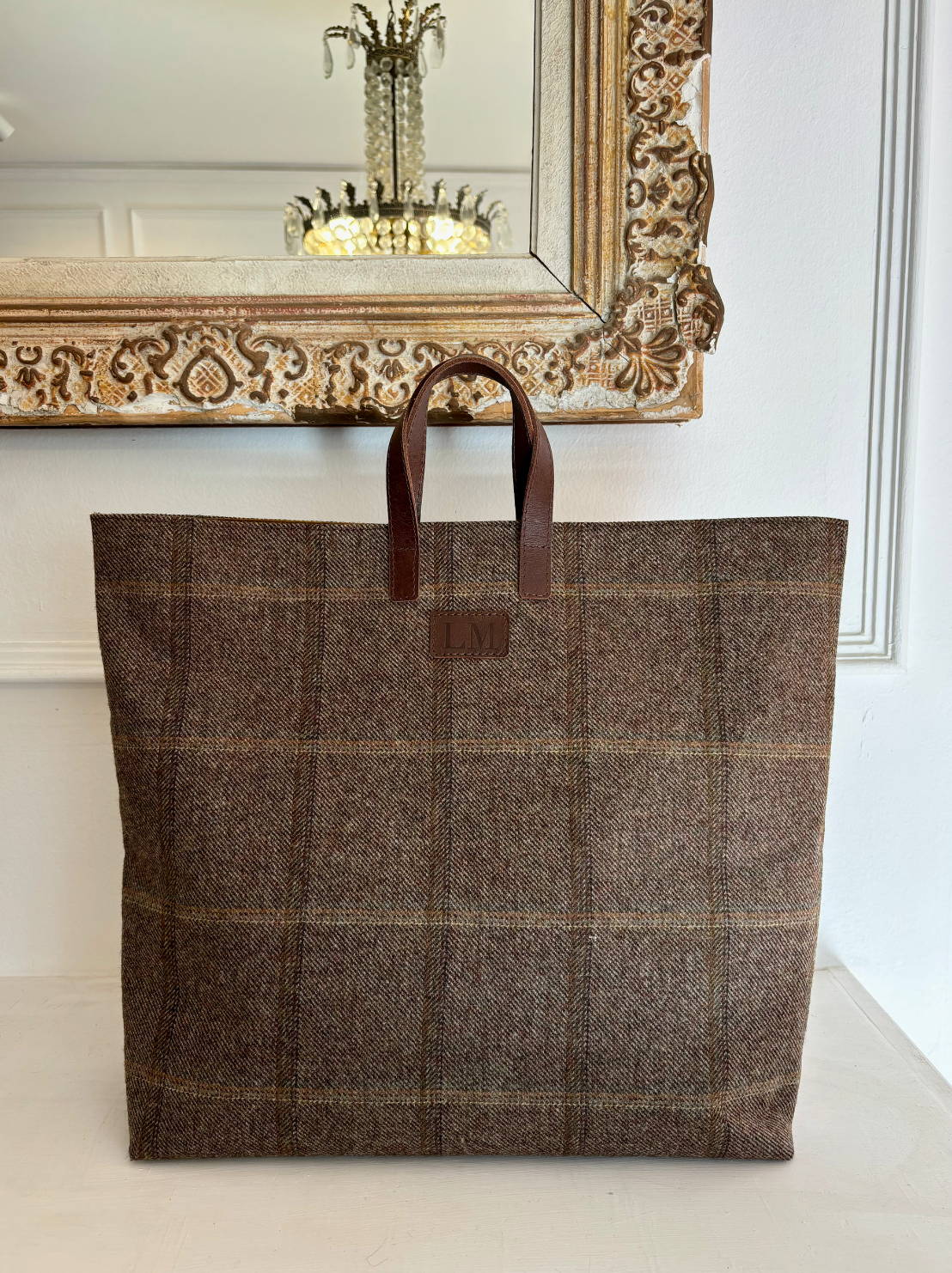 London Hand Bag / Brown